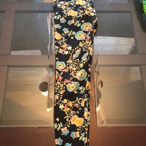 Lularoe Floral Leggings!